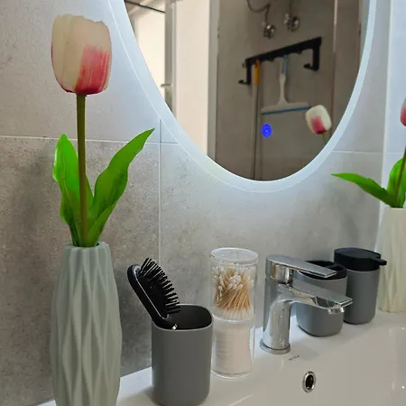 Apartment E&e Mali I Robit *